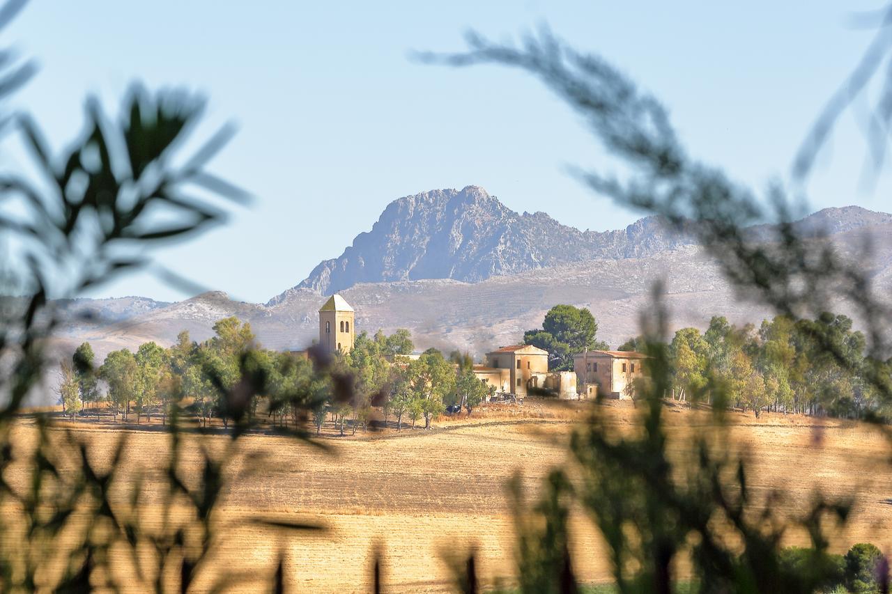 Agriturismo Tenute Pollara Roccamena Exterior photo