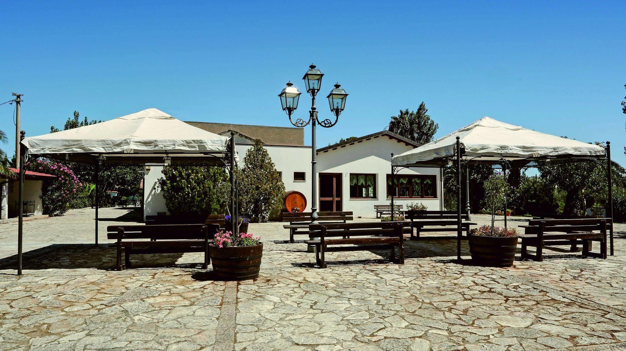 Agriturismo Tenute Pollara Roccamena Exterior photo