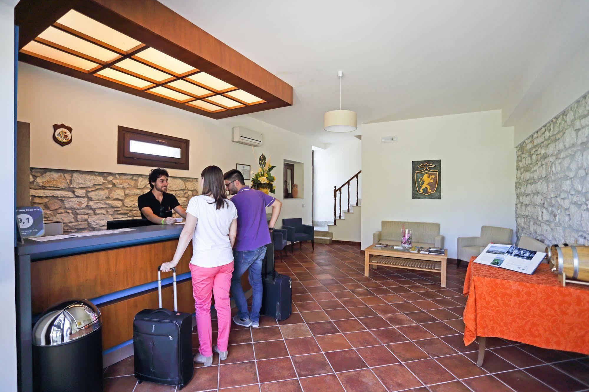 Agriturismo Tenute Pollara Roccamena Exterior photo